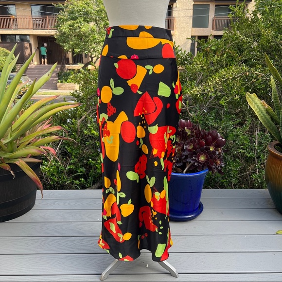 Free People Dresses & Skirts - FREE PEOPLE Fruity Pop Midi Skirt Women’s Size 2 New With Tags
